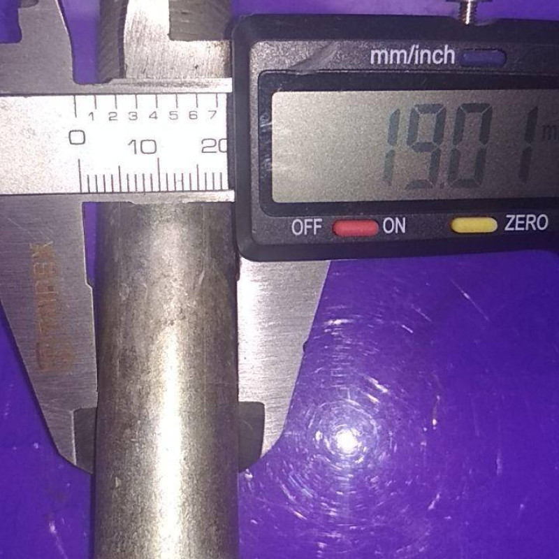 Болт стяжной балансира М20*1,5*120