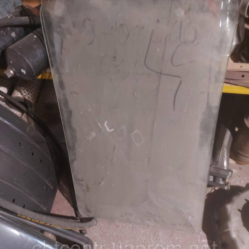 Скло лобове а/м МАЗ-500; 940*560 2-категорії