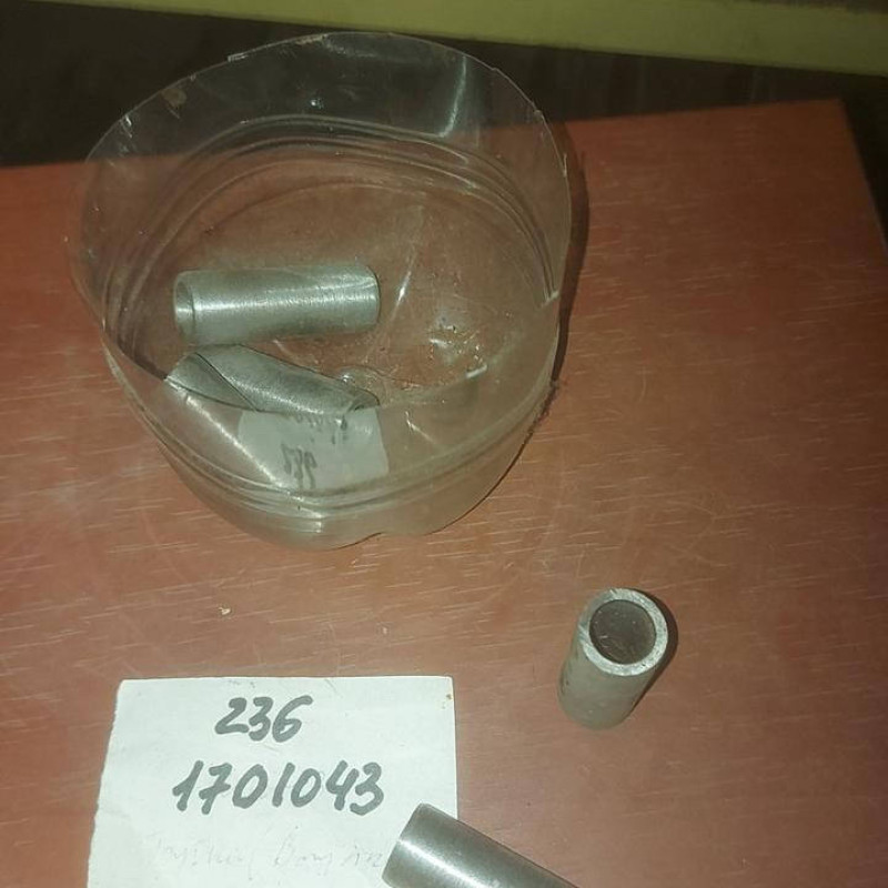 236-1701043, трубка маслоотражающая пер. вала а/м КРАЗ а/м МАЗ