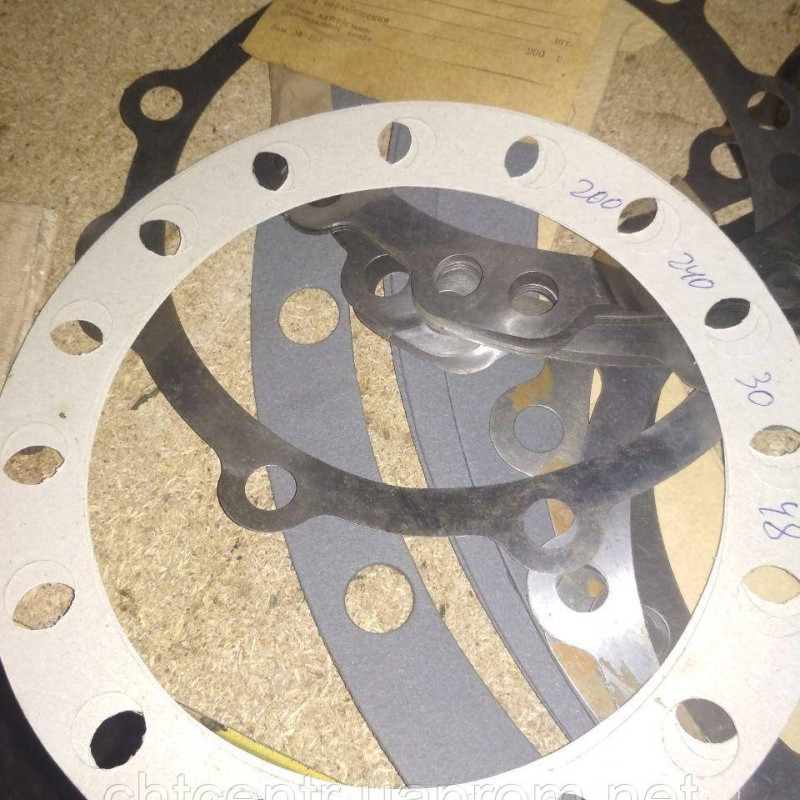 200-2403048, прокладка п/осі зад.мосту редуктора а/м КРАЗ