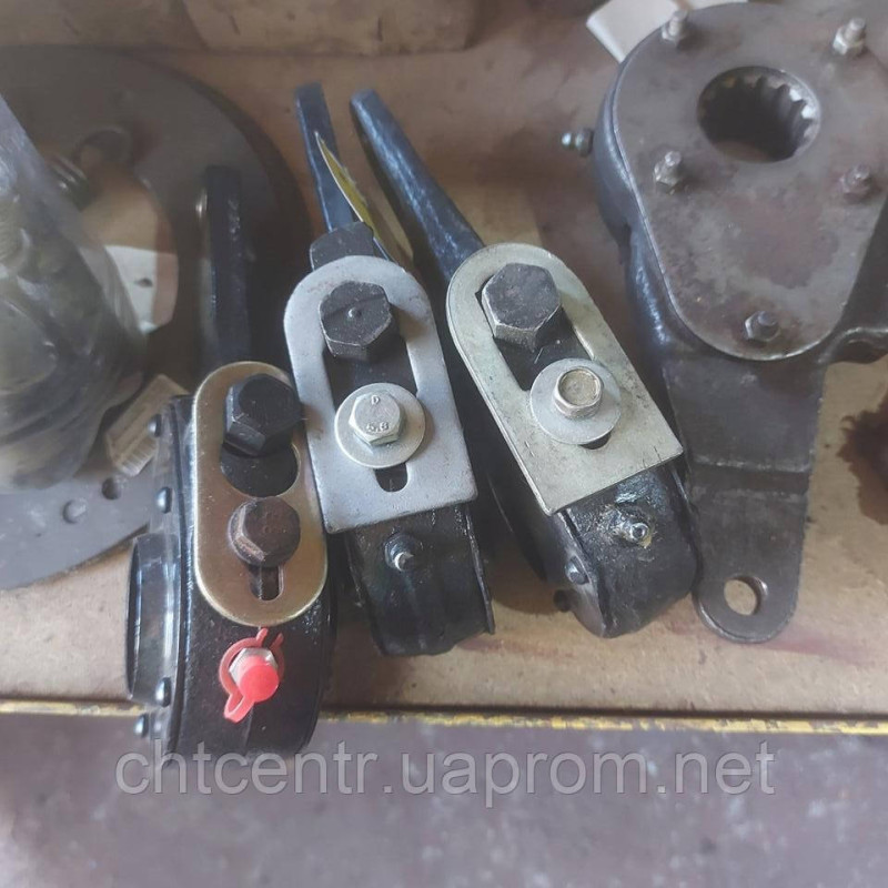 256-3501136, важіль регулиров вузький прямий шліц..а/м КРАЗ,МАЗ