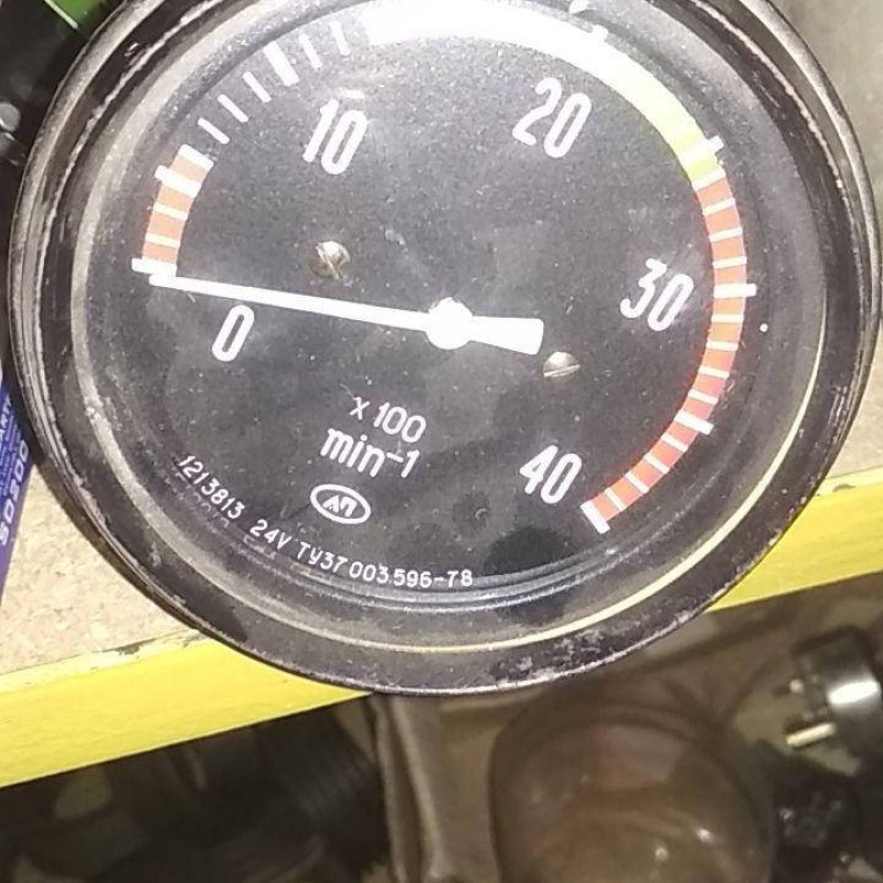 121-3813000,121-3813 тахометр електр. КамАЗ, КРАЗ, МАЗ