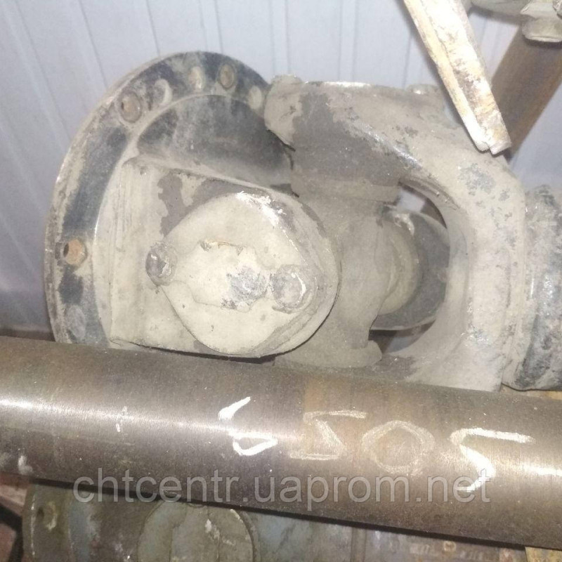 210Г-2204010-17 Вал карданний КрАЗ приводу середнього мосту (L-800 мм