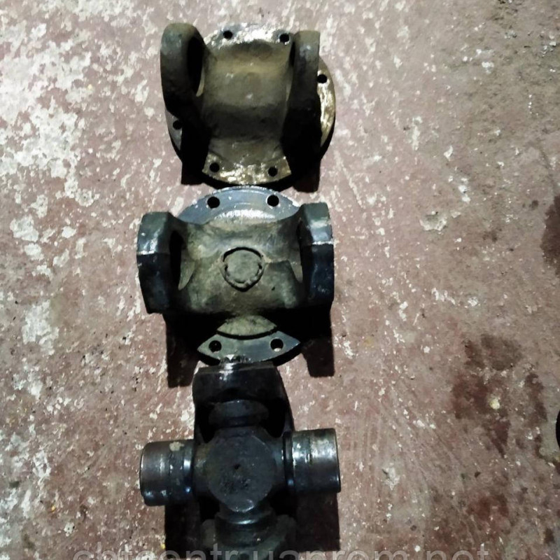 Вузол в зборі Фланець-вилка валу карданного а/м Краз з хрестовиною і виделкою