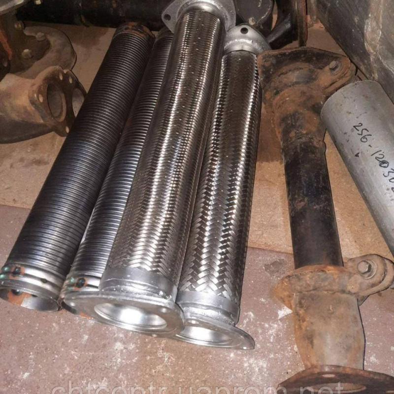 256-1203096  (509-1203024) металорукав труби глушника ,компенсатор