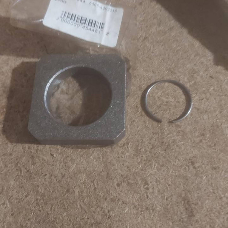 6505-4202215 призма напівмуфти КОМ Краз