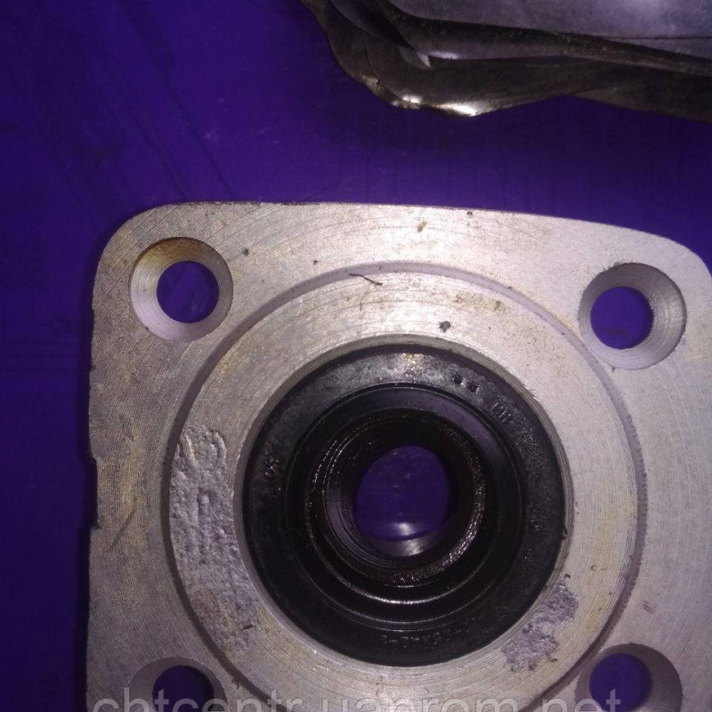 236-1111182, кришка передня ТНВД двигуна а/м КРАЗ,а/м МАЗ